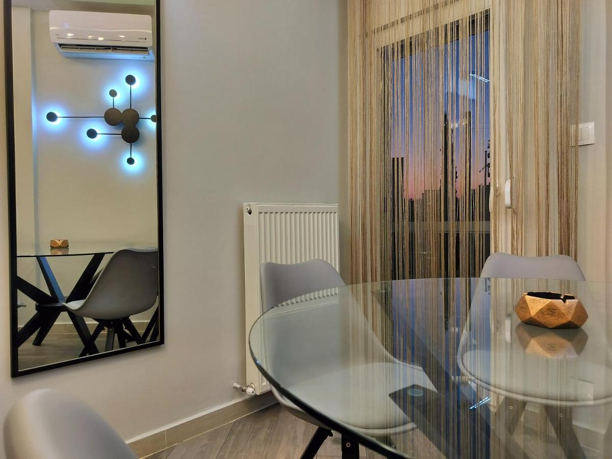Spacetwo "Downtown Chill" By #Gimispace Lux Apt Tesalonika Bagian luar foto